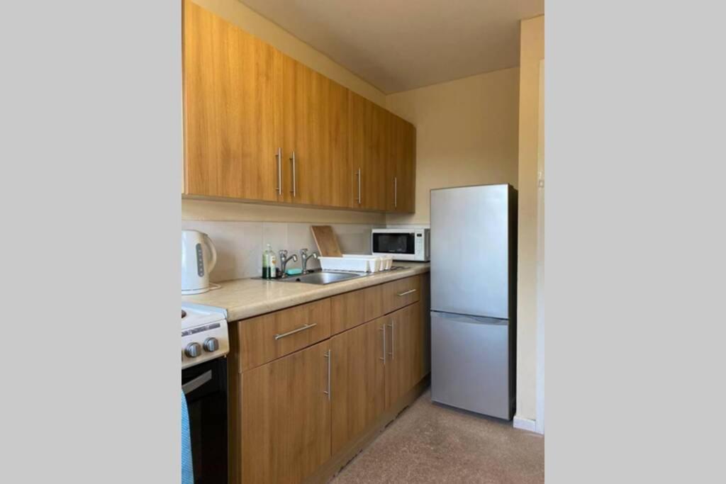 Conveniently Situated 1Bed Apt In Stretford Manchester Exterior foto